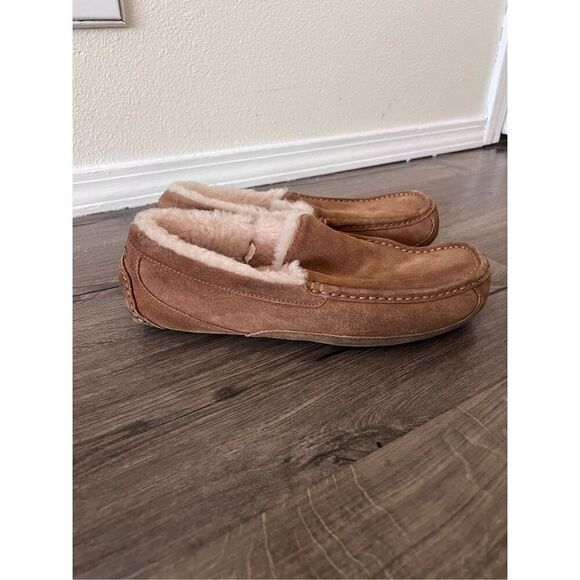 UGG Men's Ascot Slipper size 11(3E width ) - Picture 1 of 10